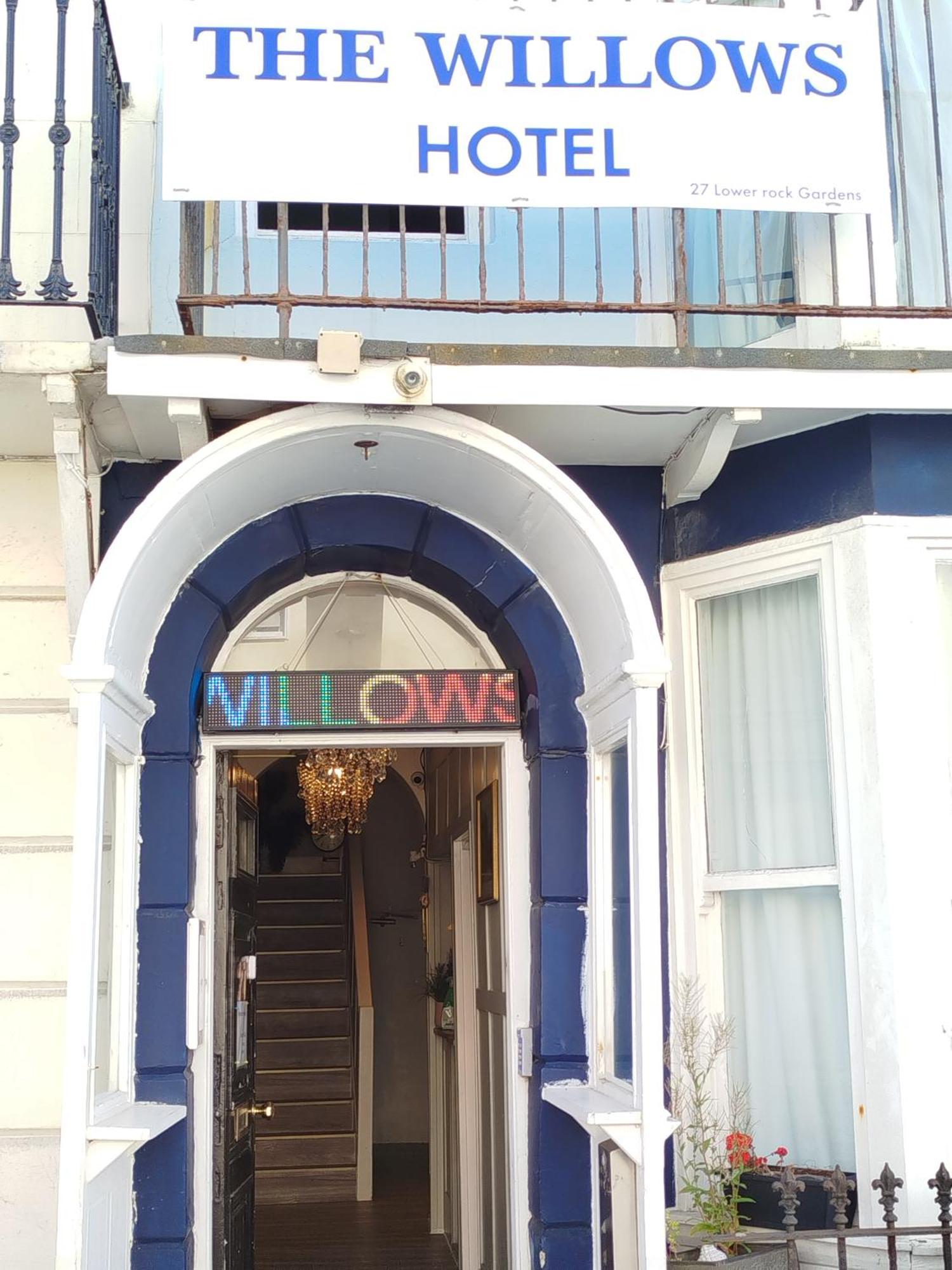 The Willows Brighton Exterior photo